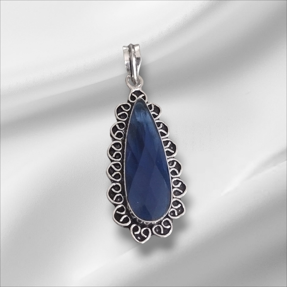Swiss Blue Quartz Pendant - Lab Created - Picture 5 of 5